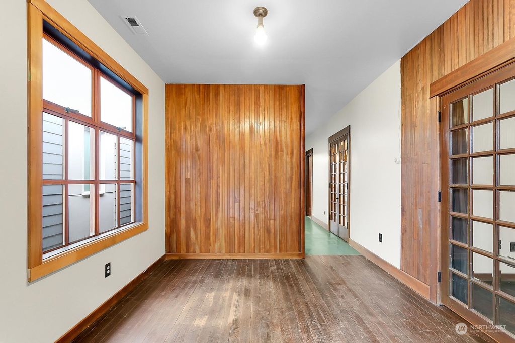 Photo of 4140 25th Avenue SW, Seattle, WA 98106 (MLS # 2177240)