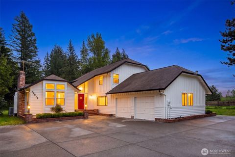 Photo of 25919 Orting Kapowsin Highway E, Graham, WA 98338 (MLS # 2520673)