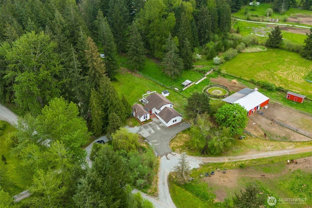 Photo of 25919 Orting Kapowsin Highway E, Graham, WA 98338 (MLS # 2520673)