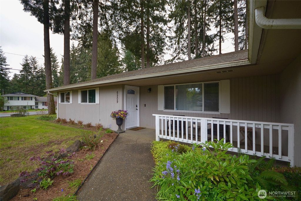 Photo of 6909 33rd Avenue SW, Lacey, WA 98503 (MLS # 2508633)