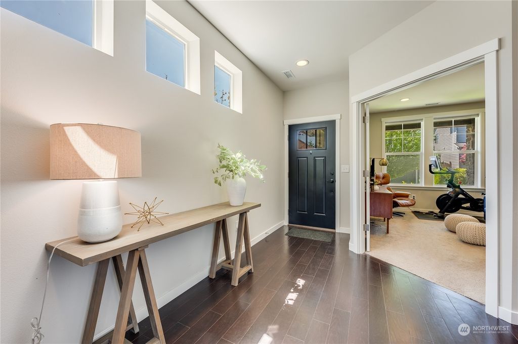Photo of 9222 Satterlee Avenue SE, Snoqualmie, WA 98065 (MLS # 2077267)
