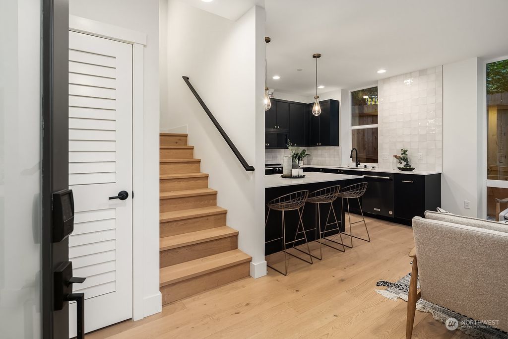 Photo of 2626 Franklin Avenue E #F, Seattle, WA 98102 (MLS # 2251649)