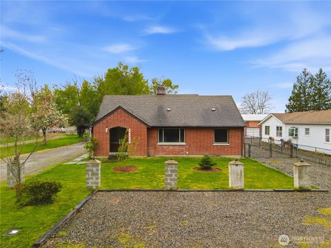 Photo of 7316 166th Avenue E, Sumner, WA 98390 (MLS # 2508459)