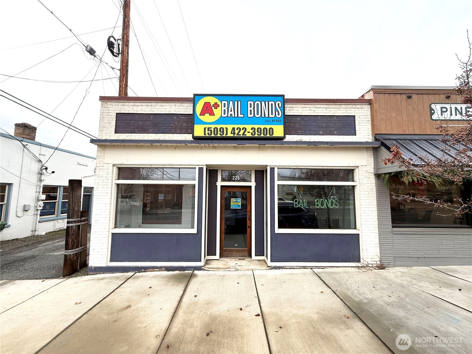 225 Pine Street