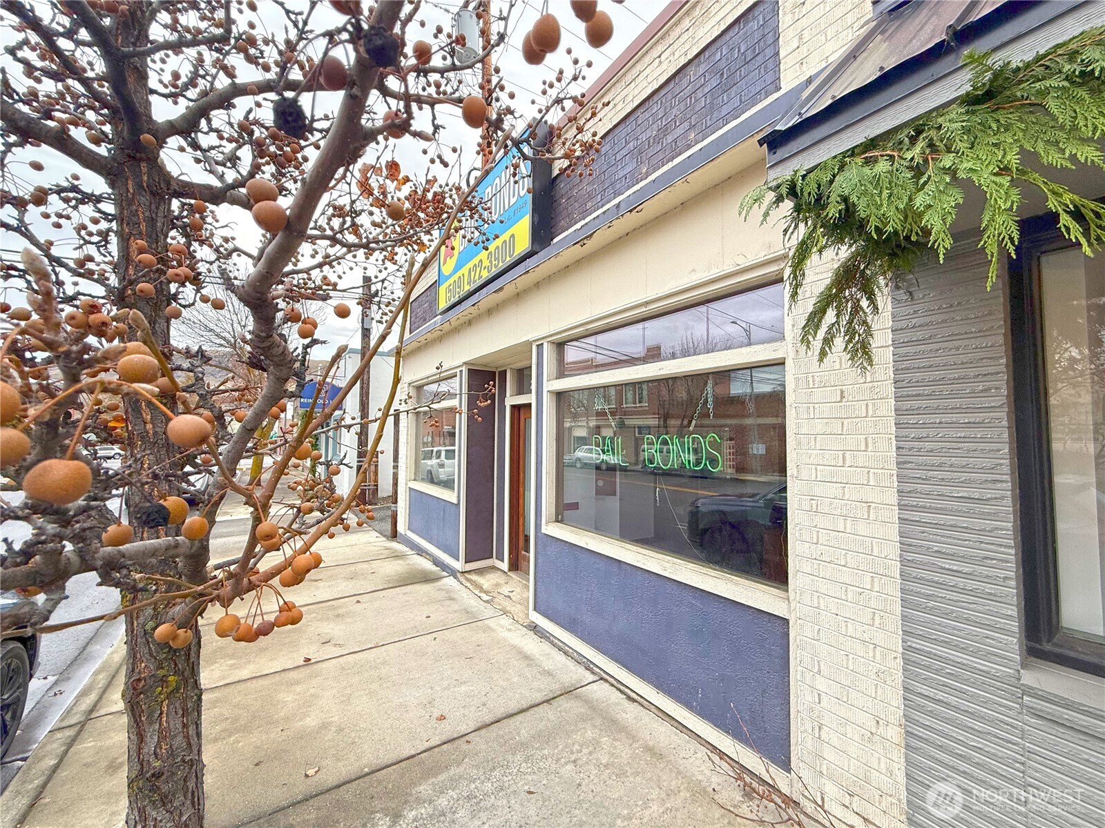 225 Pine Street