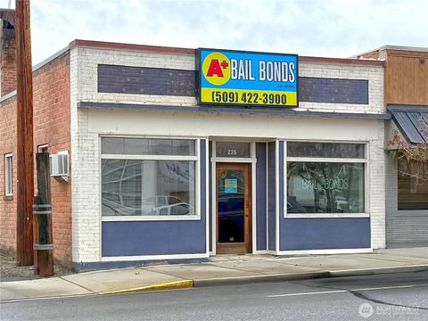 Photo of 225 Pine Street, Okanogan, WA 98840 (MLS # 2459950)