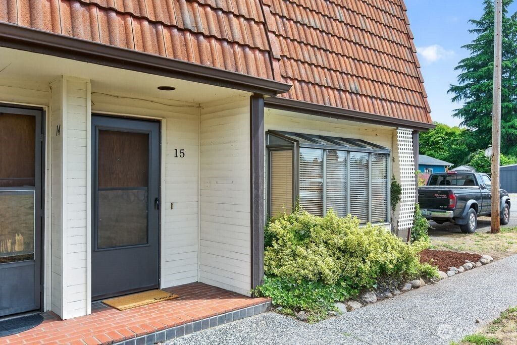 Photo of 1012 Columbia Ave AVE #15, Marysville, WA 98270 (MLS # 2547936)