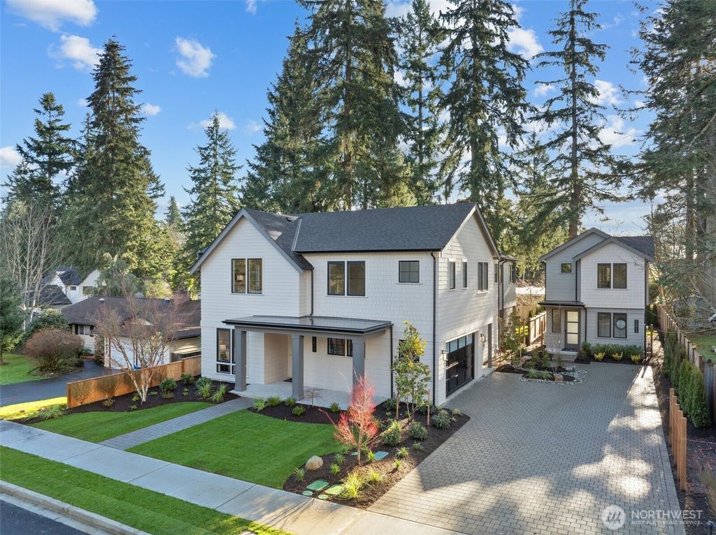 Photo of 13017 NE 113th Street, Kirkland, WA 98033 (MLS # 2316123)