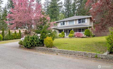 Photo of 6480 Crossing Place SW, Port Orchard, WA 98367 (MLS # 2513921)