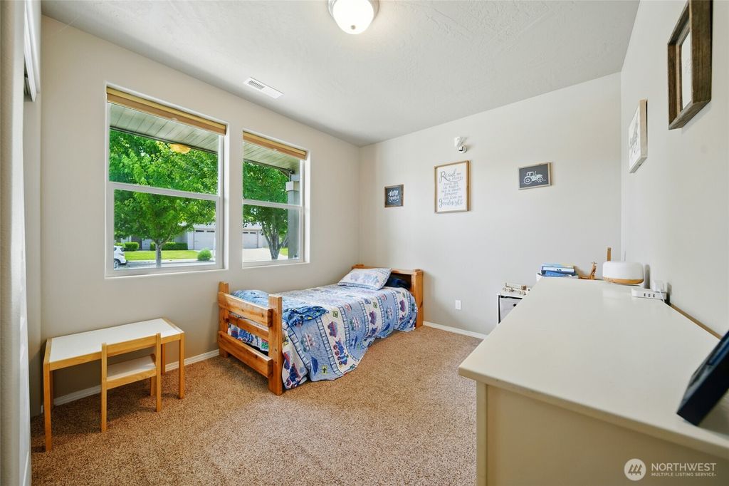 Photo of 2134 Alco Avenue, Walla Walla, WA 99362 (MLS # 2511545)