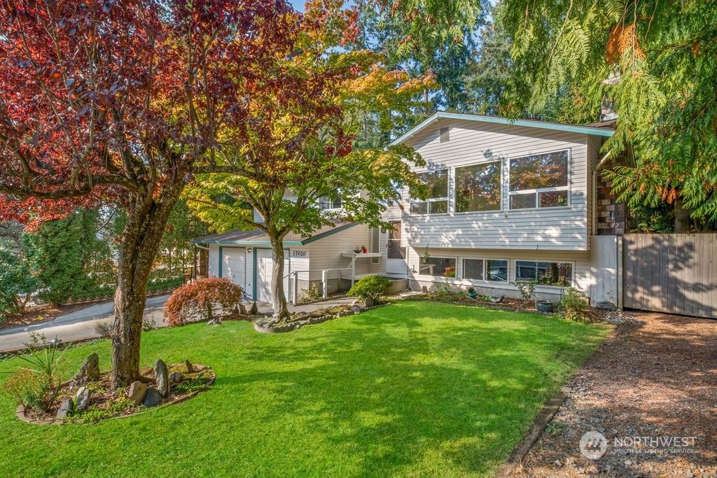Photo of 17020 Meadowdale Drive, Lynnwood, WA 98037 (MLS # 1994982)