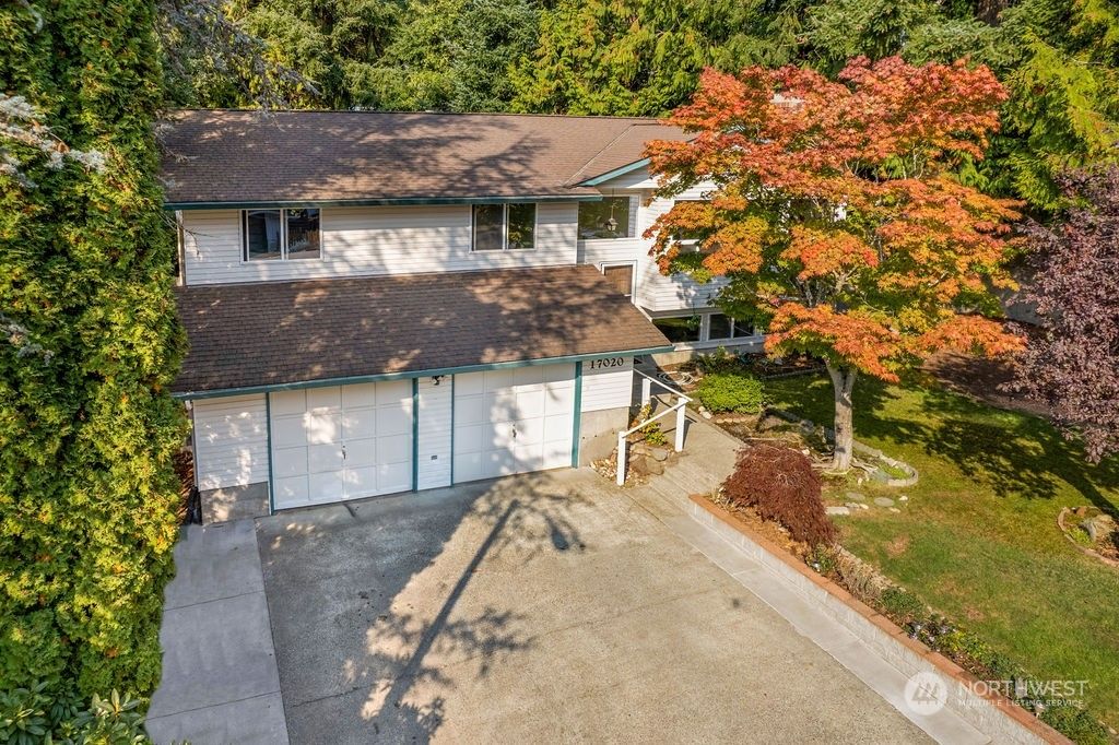 Photo of 17020 Meadowdale Drive, Lynnwood, WA 98037 (MLS # 1994982)