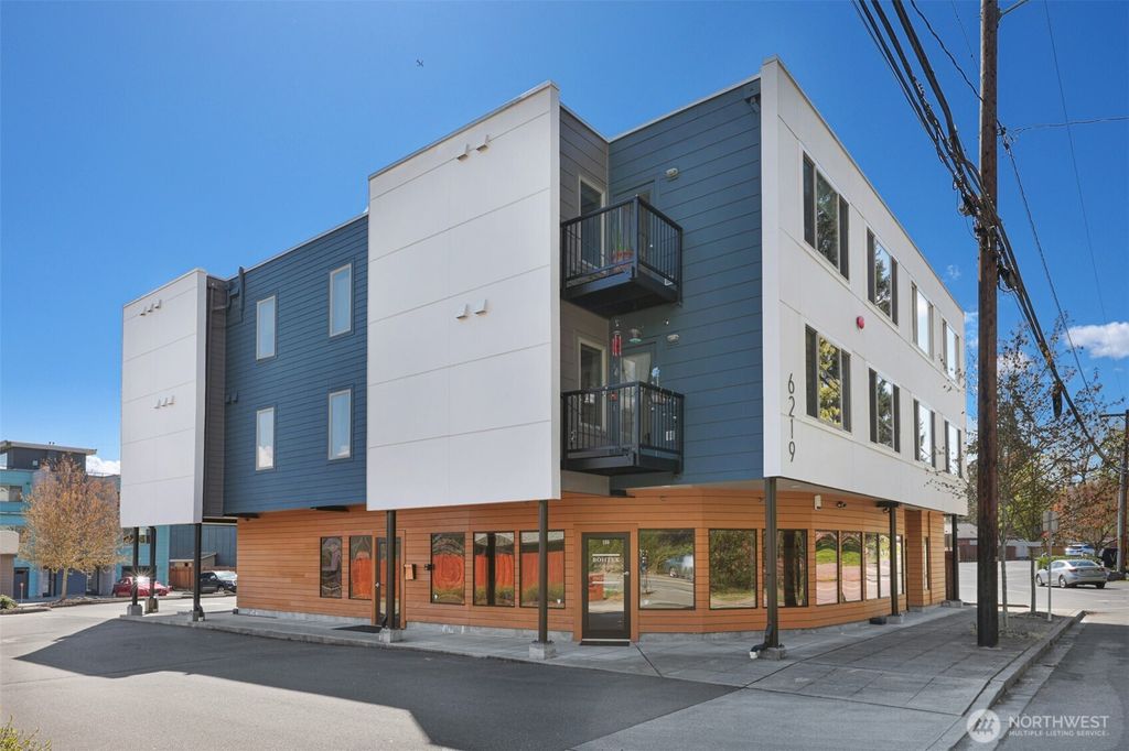 Photo of 6219 NE 181st Street #301, Kenmore, WA 98028 (MLS # 2502434)