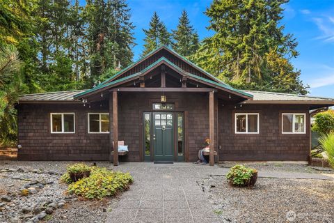 Photo of 707 Decker Avenue, Langley, WA 98260 (MLS # 2436014)
