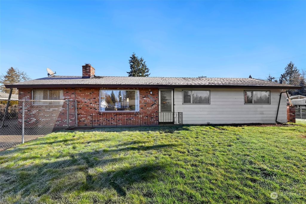 Photo of 16820 126th Place SE, Renton, WA 98058 (MLS # 2326762)