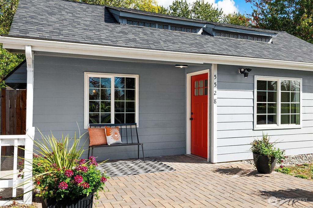 Photo of 5528 S Langston Road, Seattle, WA 98178 (MLS # 2441730)