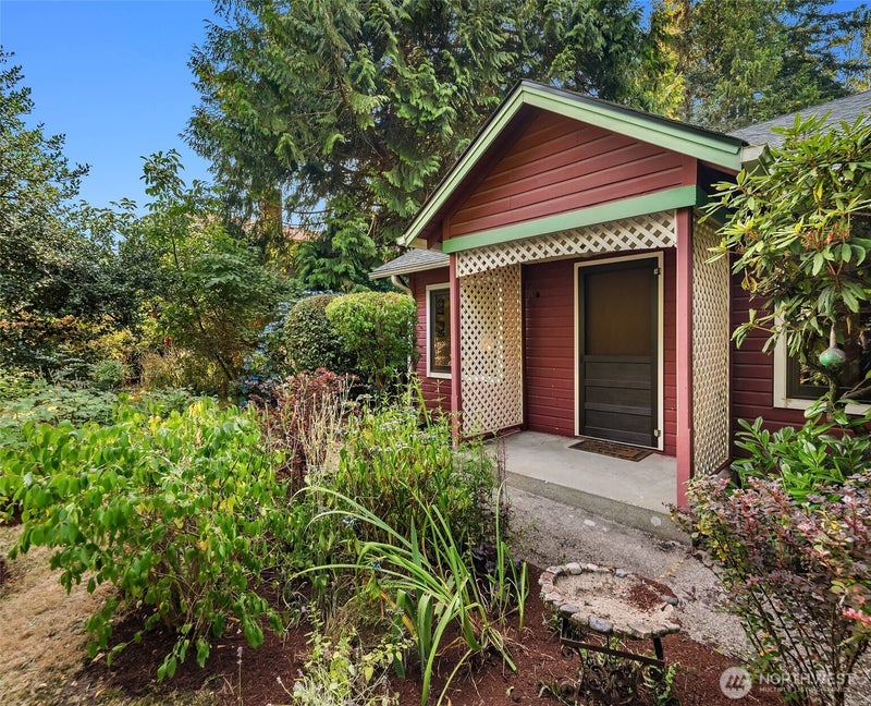 18313 Vashon Highway SW