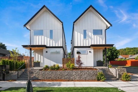 Photo of 9004 5th Avenue S, Seattle, WA 98108 (MLS # 2578723)