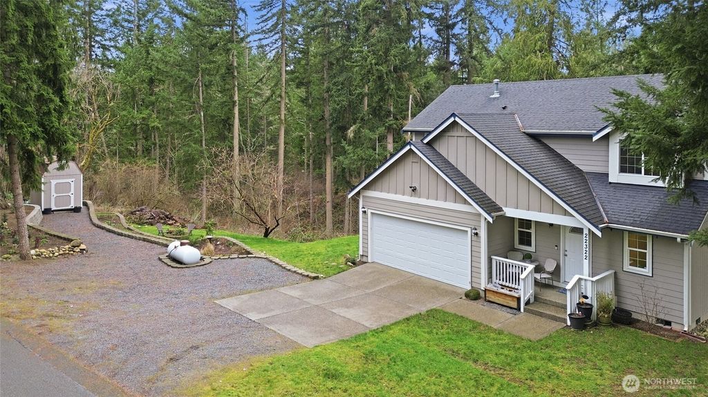 Photo of 22322 Perimeter Court SE, Yelm, WA 98597 (MLS # 2488647)