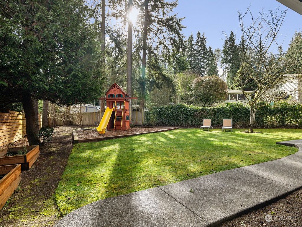Photo of 24232 Firdale Avenue, Edmonds, WA 98020 (MLS # 2206517)