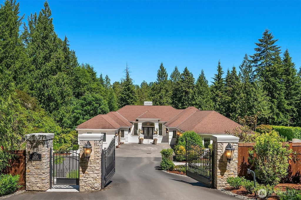 Photo of 24315 149th Avenue SE, Woodinville, WA 98077 (MLS # 2540345)