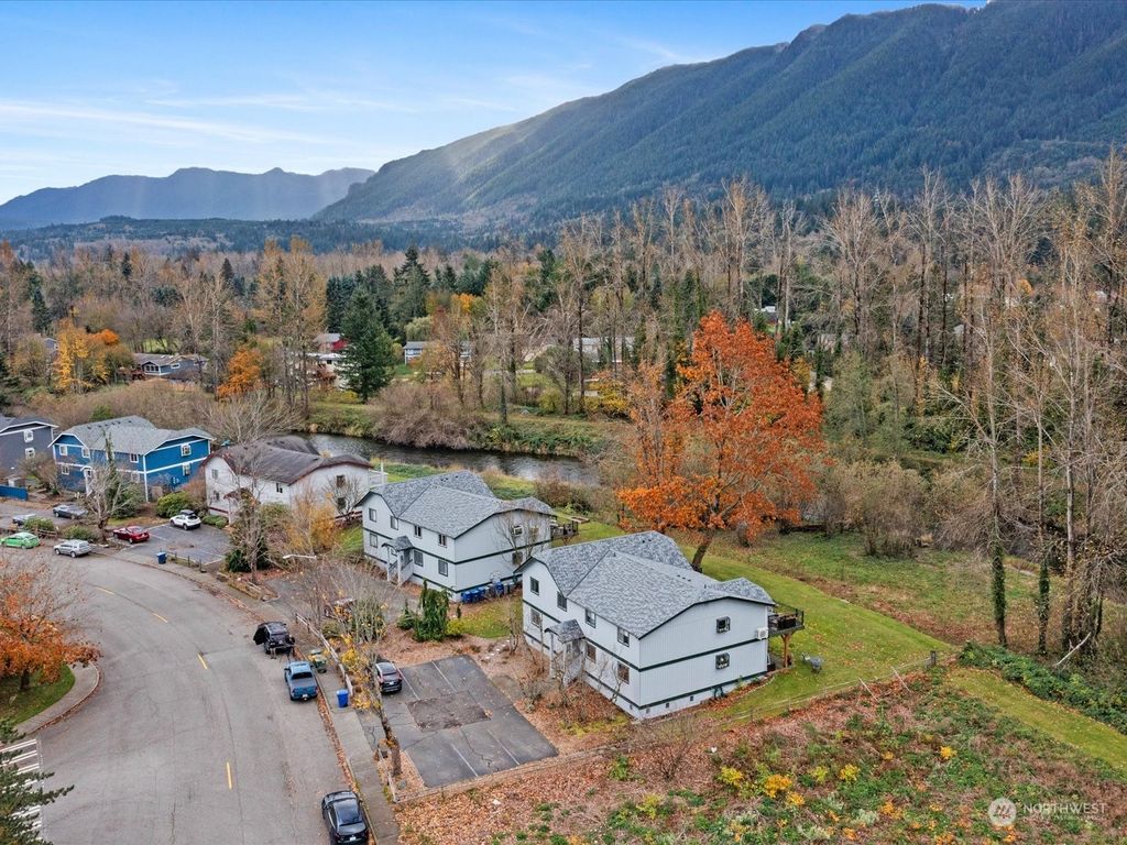 Photo of 427 Main Avenue S #39, North Bend, WA 98045 (MLS # 2308677)