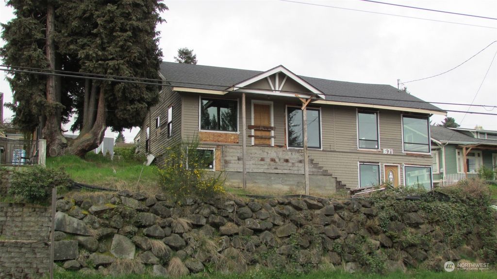 Photo of 10671 Rainier Avenue S, Seattle, WA 98178 (MLS # 2228553)