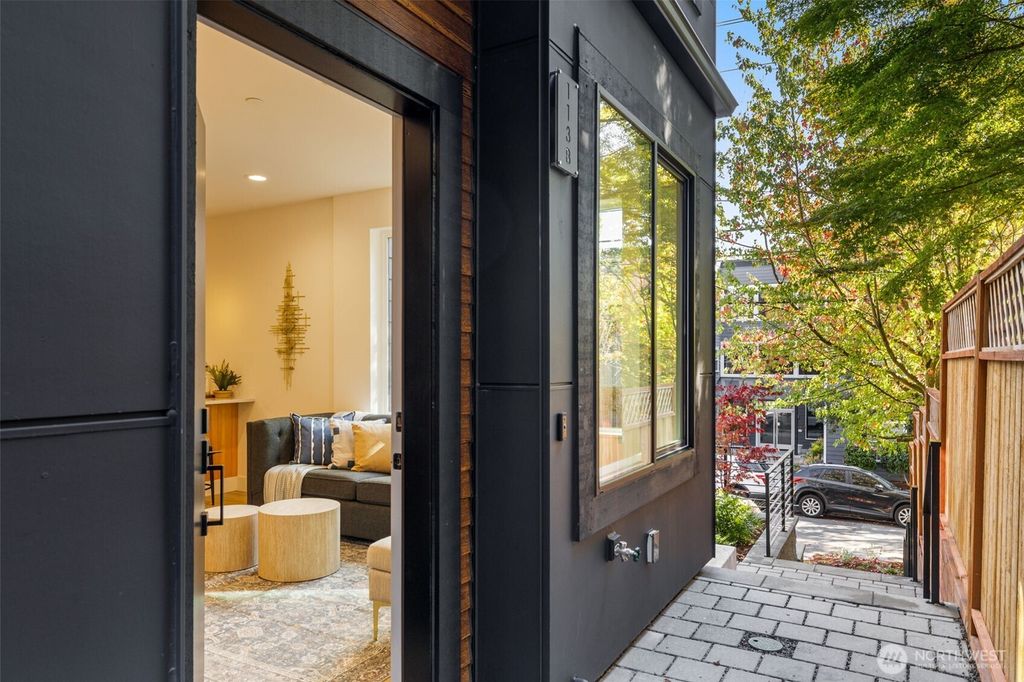 Photo of 113 24th Avenue E #B, Seattle, WA 98112 (MLS # 2442788)