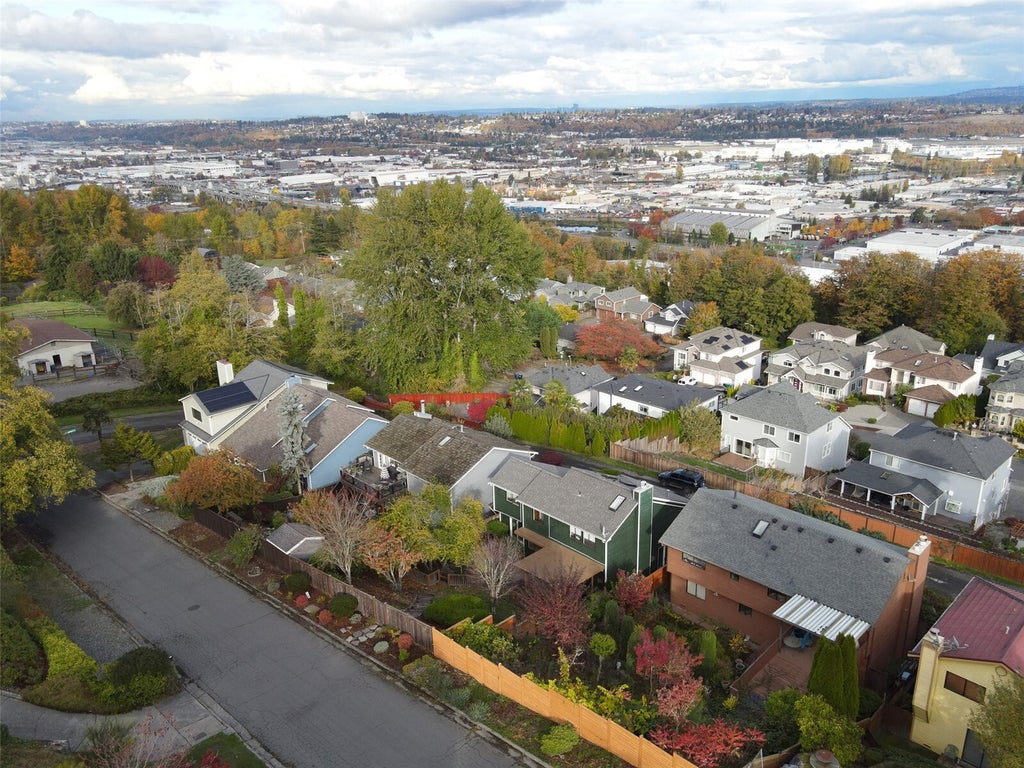 Photo of 8118 6th Avenue SW, Seattle, WA 98106 (MLS # 2598331)