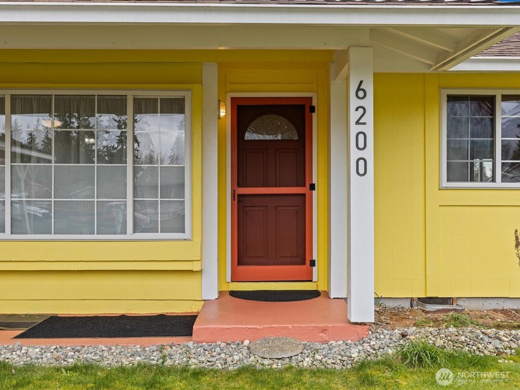 Photo of 6200 84th Place NE, Marysville, WA 98270 (MLS # 2489968)