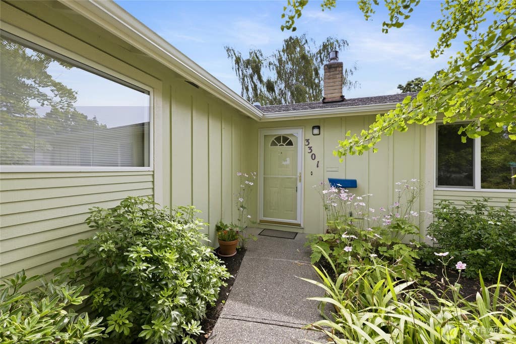 Photo of 3301 N Visscher Street, Tacoma, WA 98407 (MLS # 2564954)