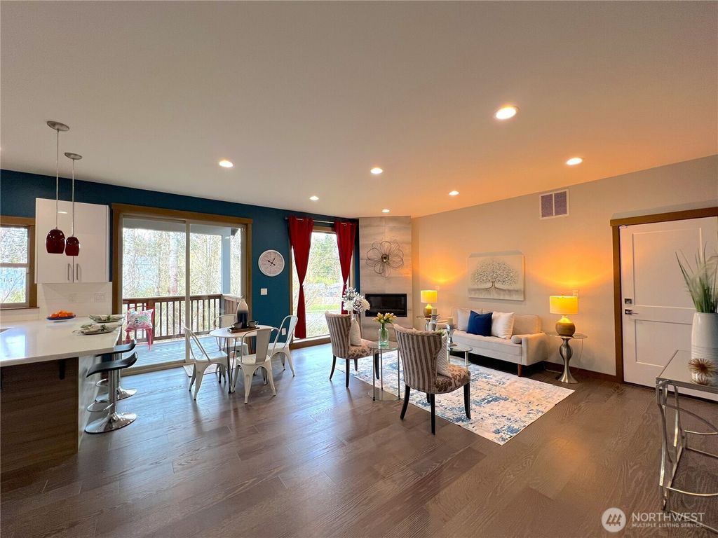 Photo of 13727 26th Place W, Lynnwood, WA 98087 (MLS # 2348472)