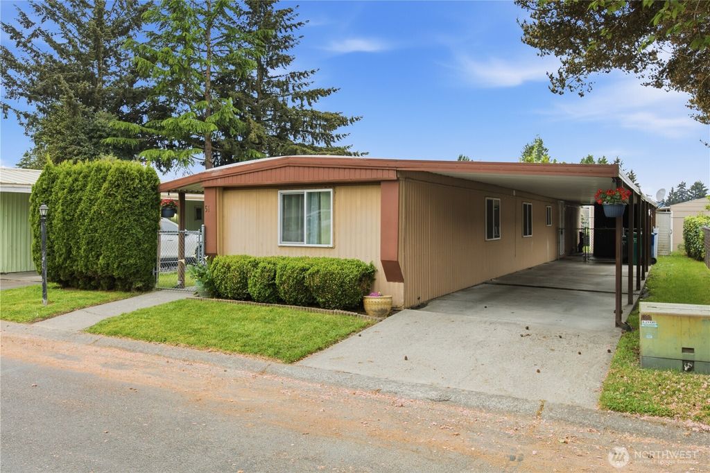 Photo of 725 37th Street SE #51, Auburn, WA 98002 (MLS # 2518987)