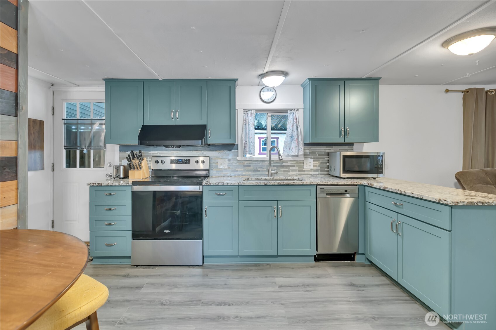 725 37th Street SE 51