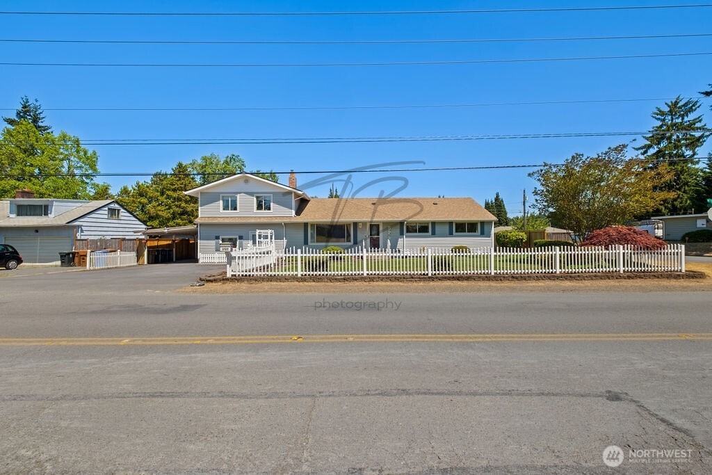 1727 E 64th Street