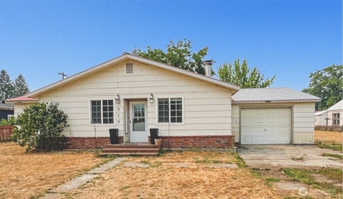 Photo of 514 Main Street St, Oroville, WA 98844 (MLS # 2566551)