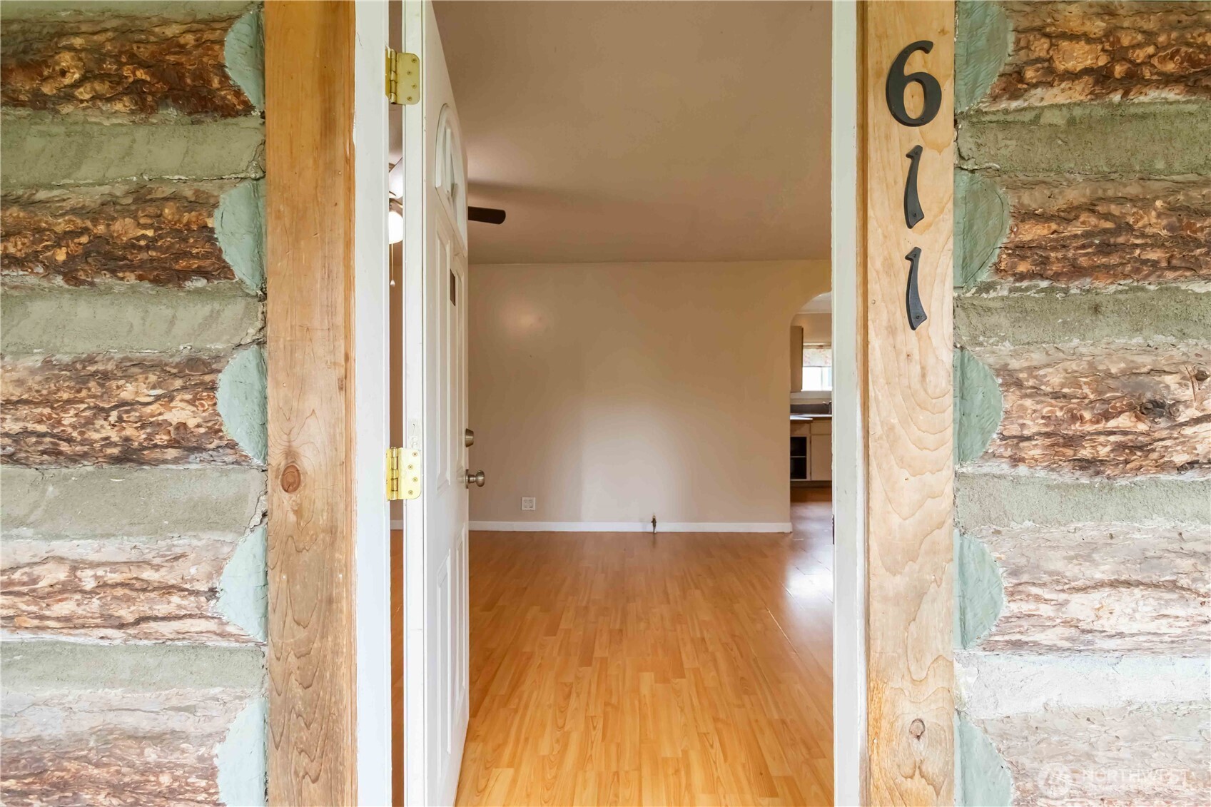 611 NE Pioneer