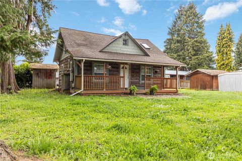 611 NE Pioneer Castle Rock WA 98611
