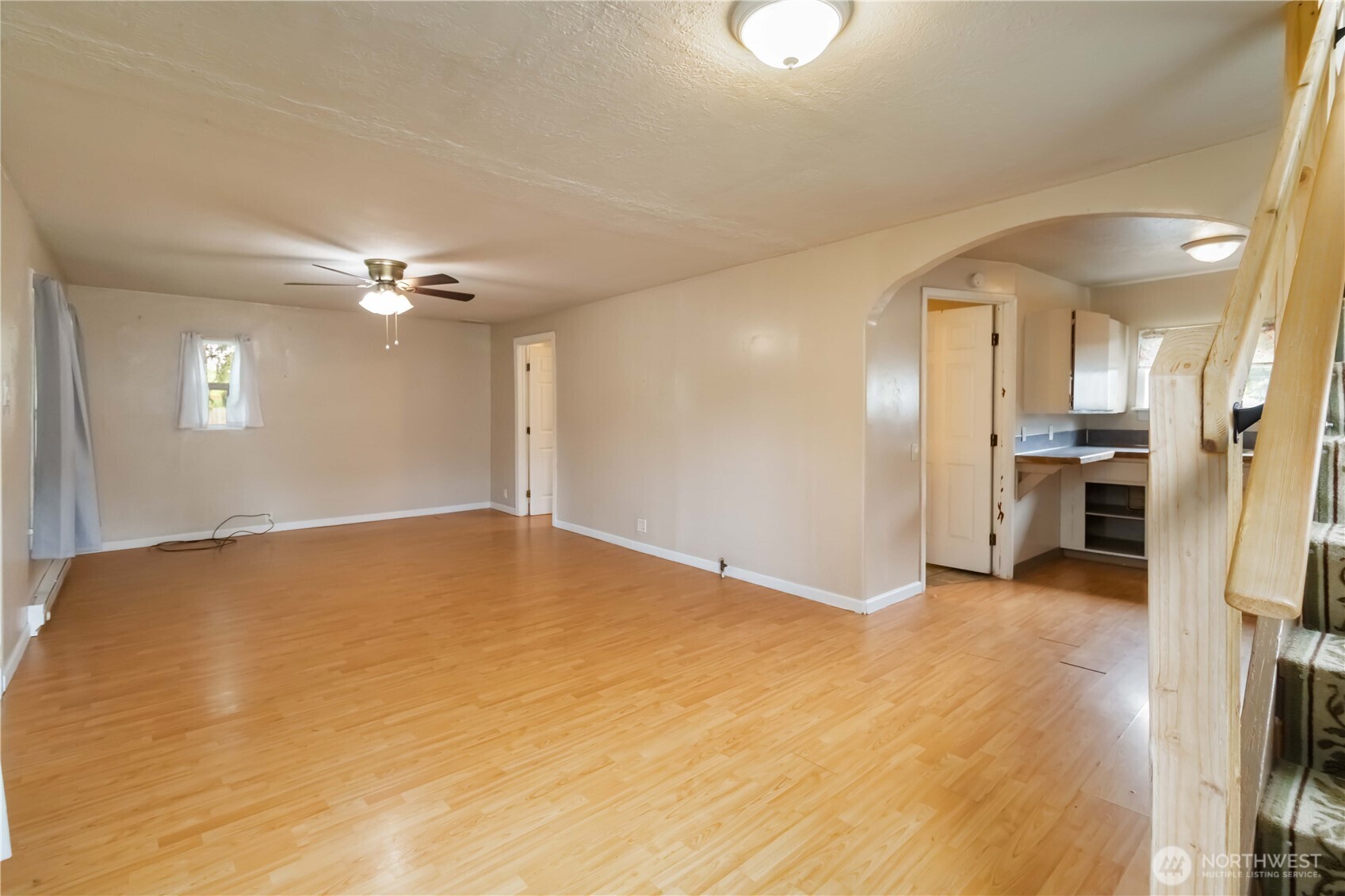 611 NE Pioneer