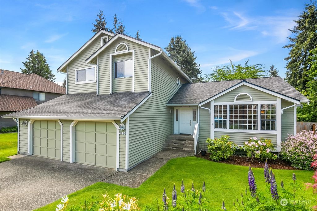 Photo of 315 S 302nd Place, Federal Way, WA 98003 (MLS # 2033793)