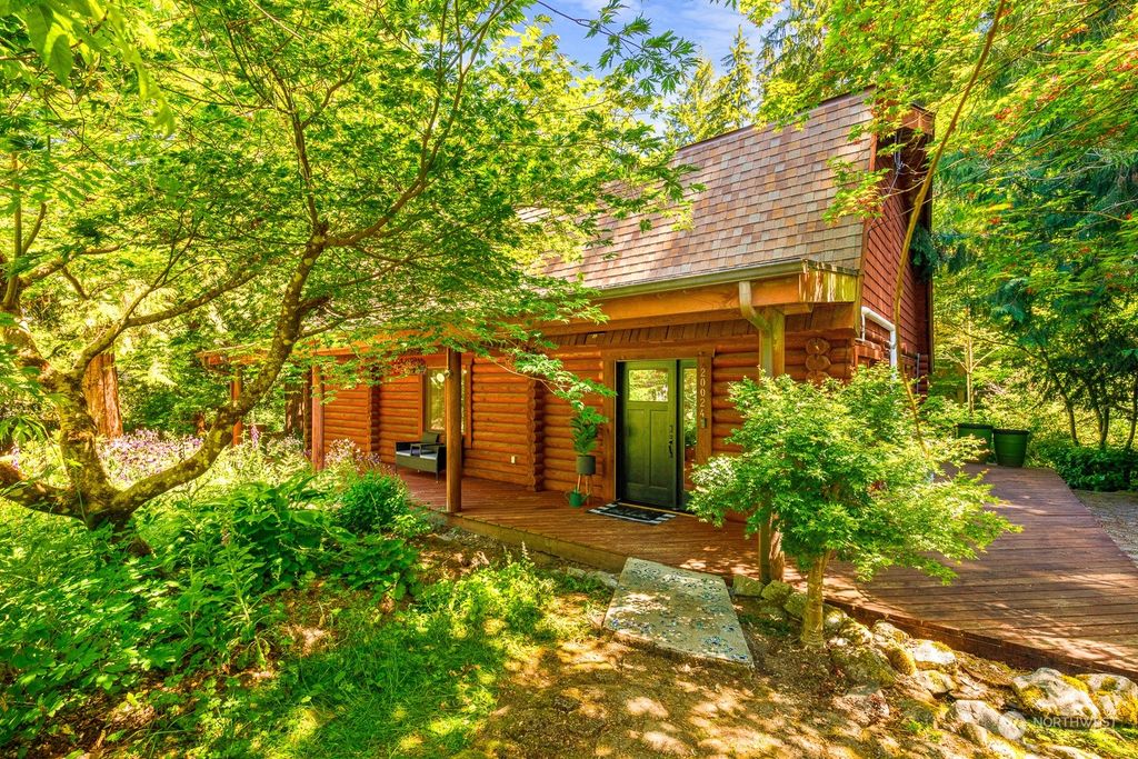 Photo of 20024 330th Avenue NE, Duvall, WA 98019 (MLS # 2078169)