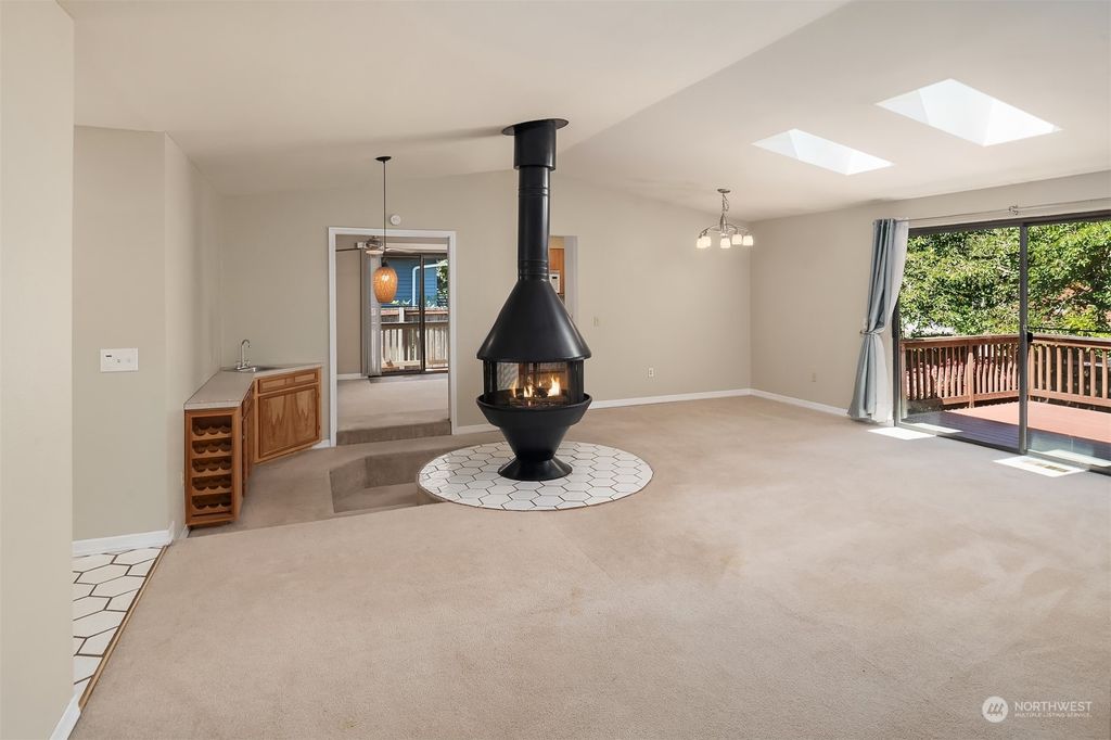 Photo of 15412 SE 176th Place, Renton, WA 98058 (MLS # 2279103)