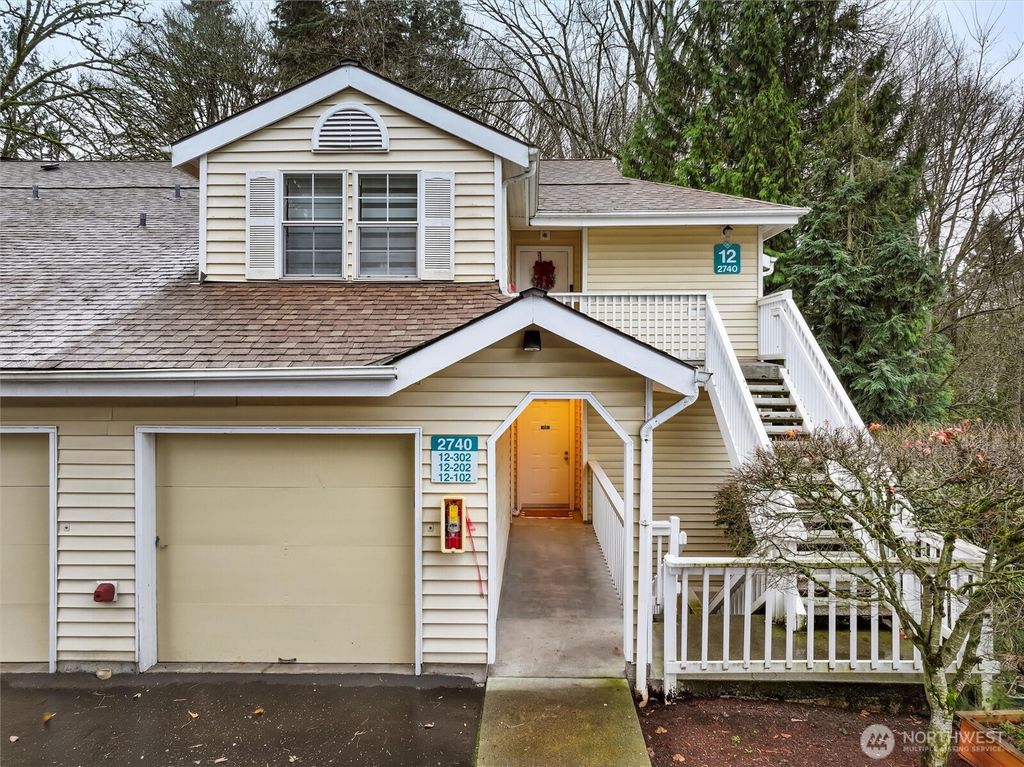 Photo of 2740 118th Avenue SE #202, Bellevue, WA 98005 (MLS # 2465873)