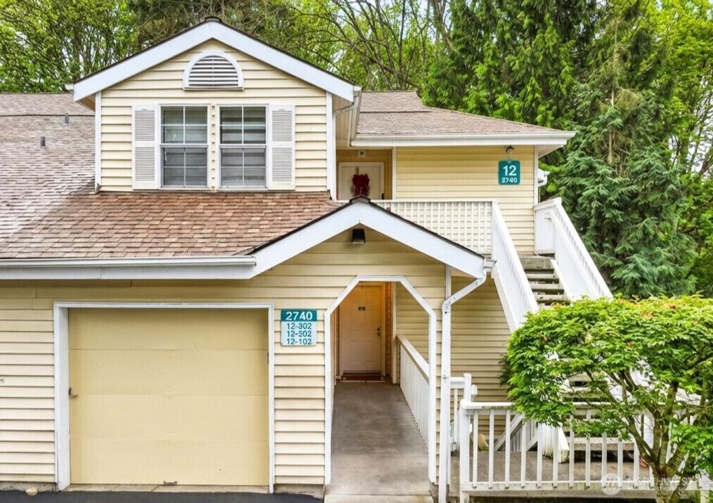 Photo of 2740 118th Avenue SE #202, Bellevue, WA 98005 (MLS # 2465873)