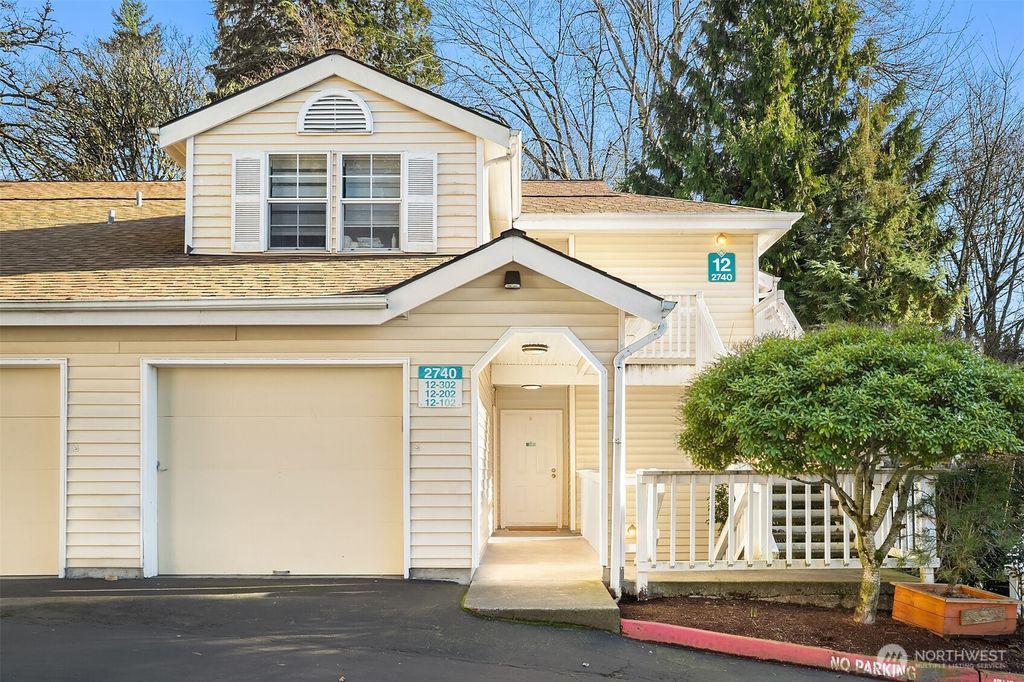 Photo of 2740 118th Avenue SE #202, Bellevue, WA 98005 (MLS # 2465873)