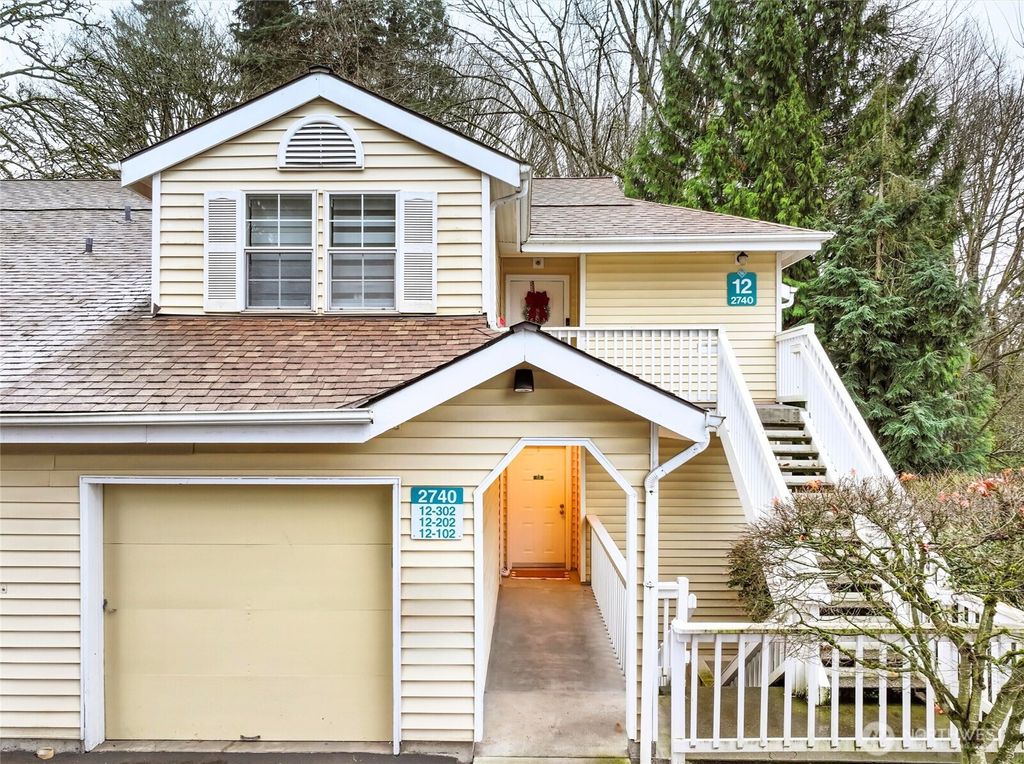 Photo of 2740 118th Avenue SE #202, Bellevue, WA 98005 (MLS # 2465873)