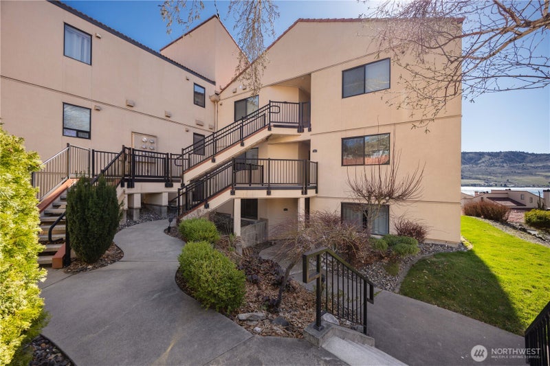 100 Lake Chelan Shores Drive 18-8