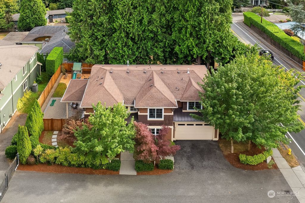 Photo of 4540 108th Avenue NE, Kirkland, WA 98033 (MLS # 2268451)