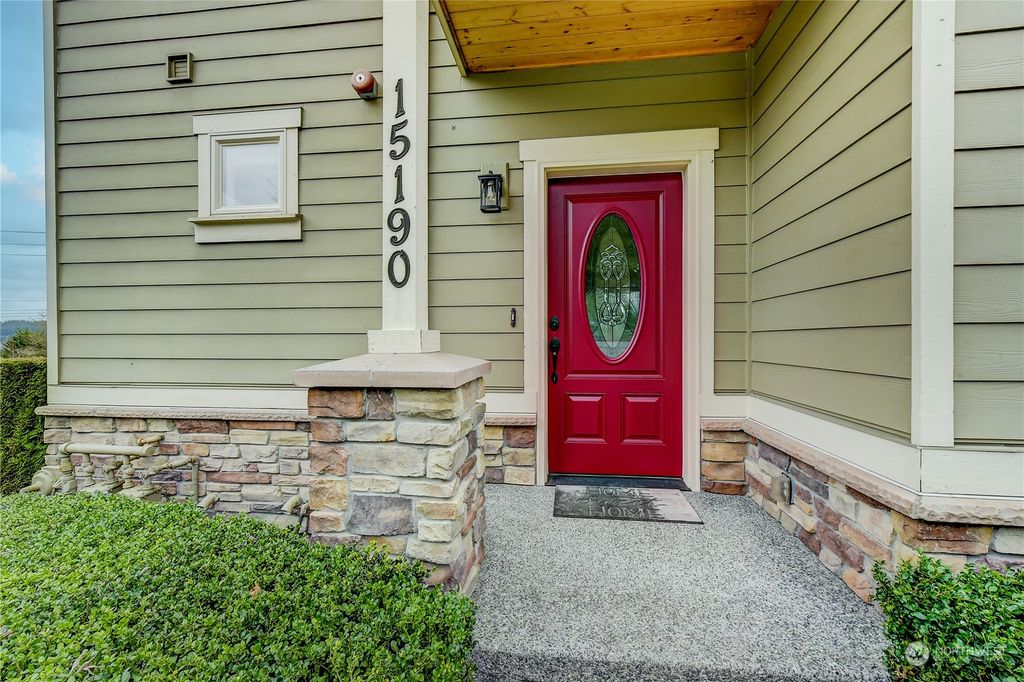 Photo of 15190 132nd Avenue NE, Woodinville, WA 98072 (MLS # 2212852)