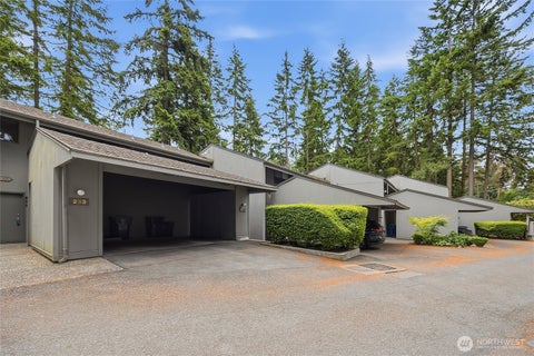 Photo of 6236 137th Place NE #232, Redmond, WA 98052 (MLS # 2537868)